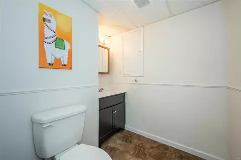 Bath - 1904 Pebble Brook Dr, O'fallon, MO 63366 photo 2 of 3
