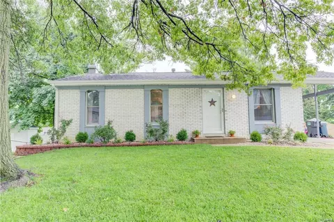 3007 Saint Camella Ln, Saint Charles, MO 63301