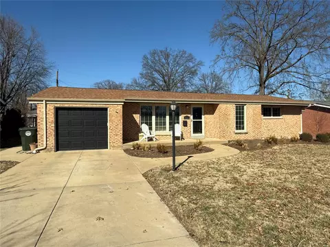 625 Laven Del Ln, Saint Louis, MO 63122