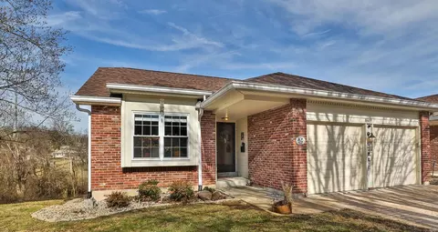 8619 Glenmont Ct, Saint Louis, MO 63123