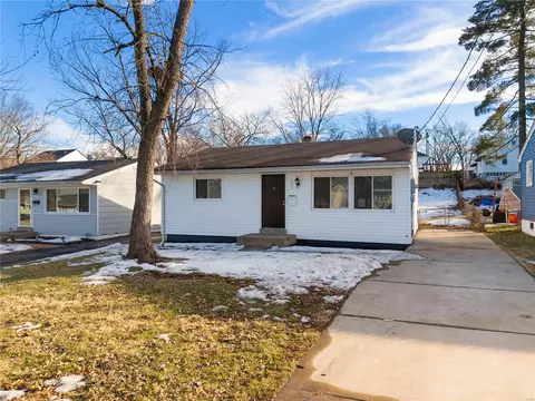 228 Floralea Pl, Saint Louis, MO 63127