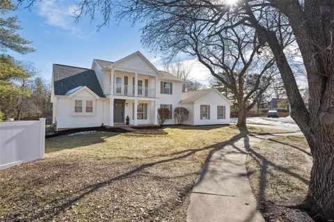 16205 Windfall Ridge Dr, Chesterfield, MO 63005 photo 3