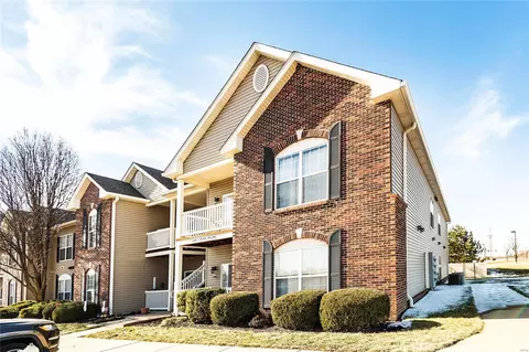 6401 Brookfield Court Dr #205, Saint Louis, MO 63129