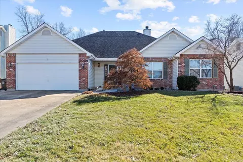 18 Bristol Valley Ct, Saint Peters, MO 63376