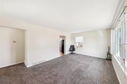 3829 Fee Fee Rd, Bridgeton, MO 63044 photo 6