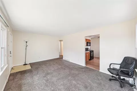 3829 Fee Fee Rd, Bridgeton, MO 63044 photo 7