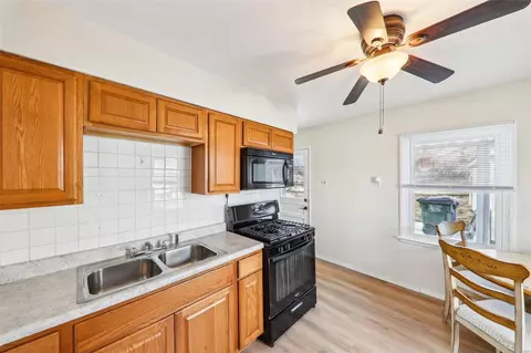 3829 Fee Fee Rd, Bridgeton, MO 63044 photo 11
