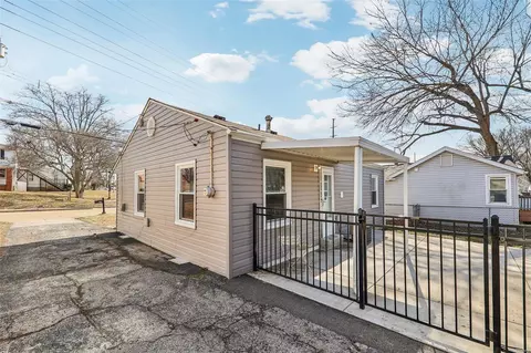 3829 Fee Fee Rd, Bridgeton, MO 63044 photo 25