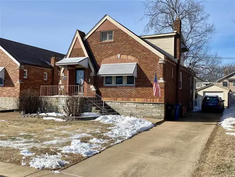 9041 Kathleen Ave, Saint Louis, MO 63123