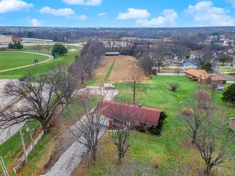2449 Hackmann Rd, Saint Charles, MO 63303 photo 5