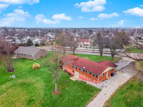 2449 Hackmann Rd, Saint Charles, MO 63303 photo 45