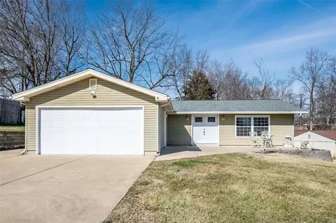 2 Gran Lin Ct, Saint Charles, MO 63303