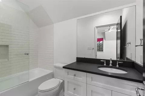 Bath - 11600 Clayton Rd, Frontenac, MO 63131 photo 7 of 8