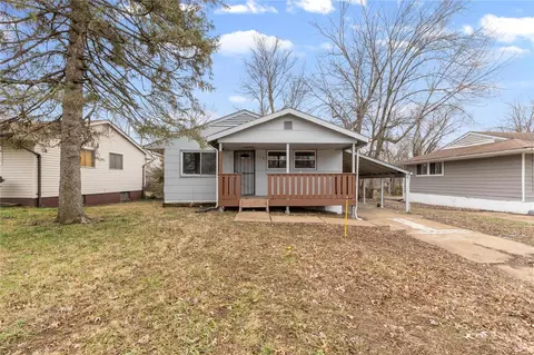 116 Mcalpine Dr, Saint Louis, MO 63137