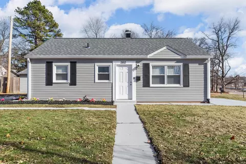 2812 Bremerton Rd, Saint Louis, MO 63144