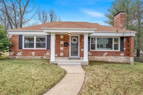 1407 Azalea Dr, Saint Louis, MO 63119
