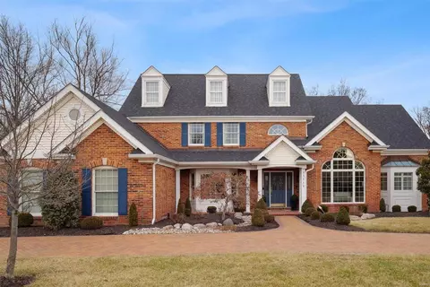 13518 River Forest Pl, Saint Louis, MO 63128