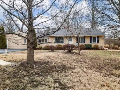 Exterior - 206 Lark Hill Ln, Ballwin, MO 63021 photo 5 of 5