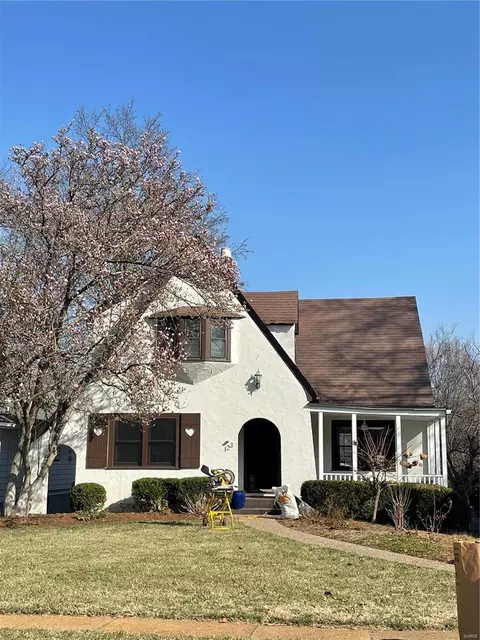 123 Peeke Ave, Kirkwood, MO 63122