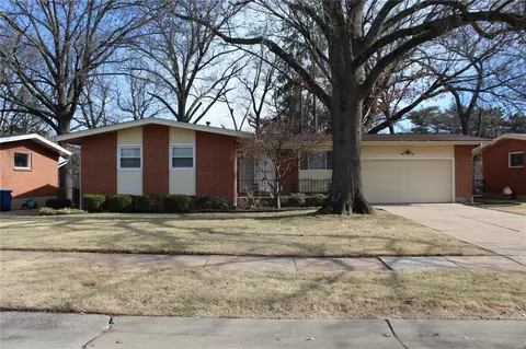 2236 Kenosho Ave, Saint Louis, MO 63114