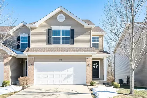 1806 Hyland Green Dr, O'fallon, MO 63366