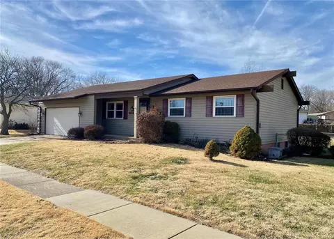 3057 Clanfield Dr, Florissant, MO 63031