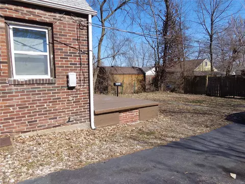 2341 Hood Ave, Overland, MO 63114
