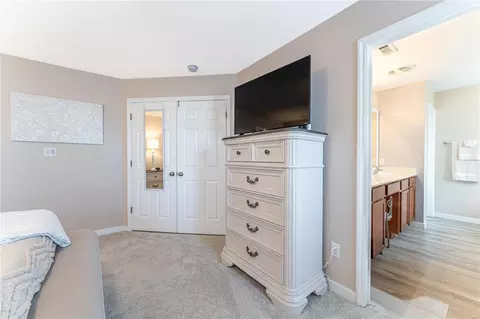 Bedroom - 269 Shady Rock Ln, O'fallon, MO 63368 photo 2 of 5