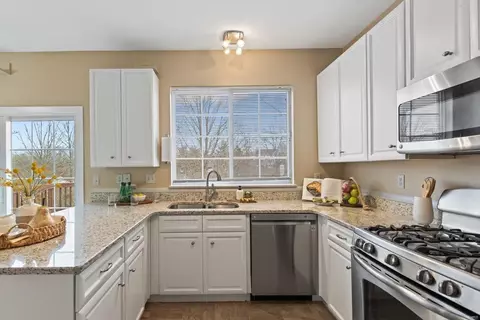 419 Leicester Square Ct, Ballwin, MO 63021 photo 11