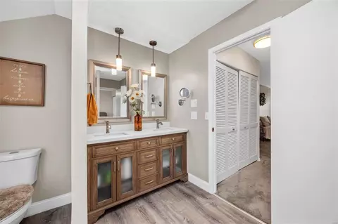 Bath - 342 Devonshire Ct #E, Saint Peters, MO 63376 photo 2 of 3