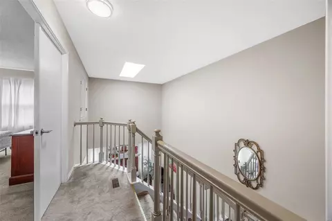 Entry Way - 342 Devonshire Ct #E, Saint Peters, MO 63376 photo 4 of 4