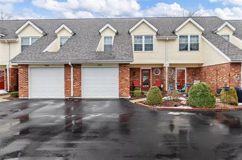 342 Devonshire Ct #E, Saint Peters, MO 63376