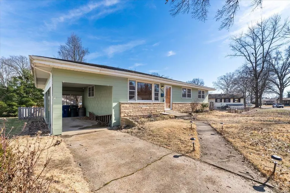 Other - 3945 Comstock Dr, Saint Louis, MO 63123 photo 1 of 9