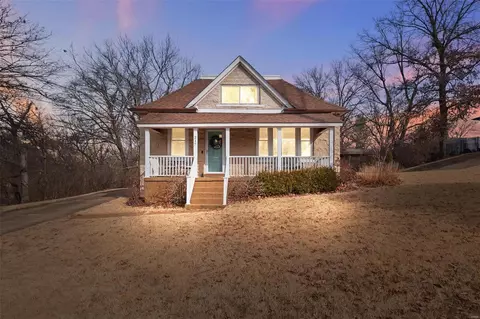 217 W Thornton Ave, Saint Louis, MO 63119