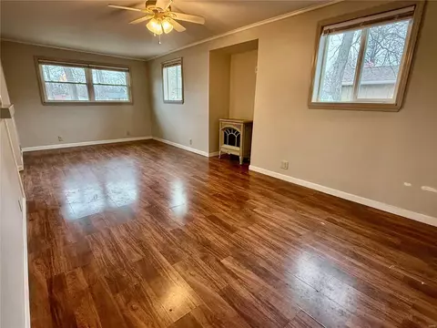 Living - 502 Robert Dr, O'fallon, MO 63366 photo 3 of 4
