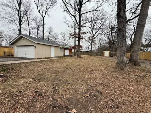 Exterior - 502 Robert Dr, O'fallon, MO 63366 photo 5 of 5