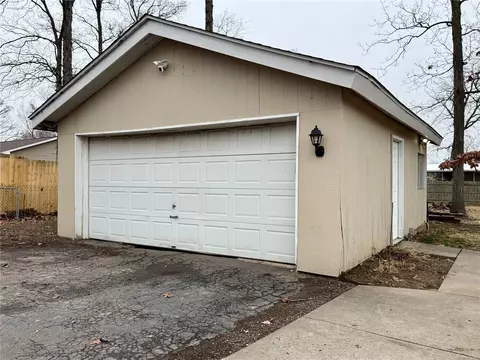 Other - 502 Robert Dr, O'fallon, MO 63366 photo 5 of 5