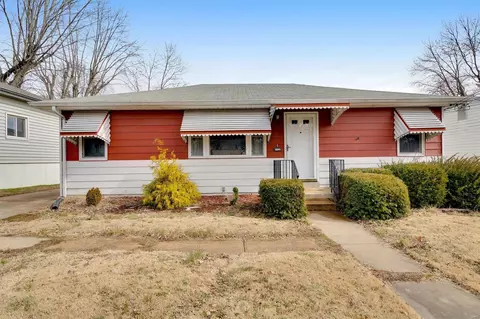 7920 Harlan Ave, Saint Louis, MO 63123