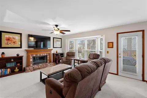 5 Iron Bridge Ct, O'fallon, MO 63368 photo 4