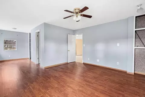 Living - 204 Lark Hill Ln, Ballwin, MO 63021 photo 6 of 6