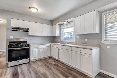 Kitchen - 6613 Dunwold Dr, Berkeley, MO 63134 photo 1 of 1