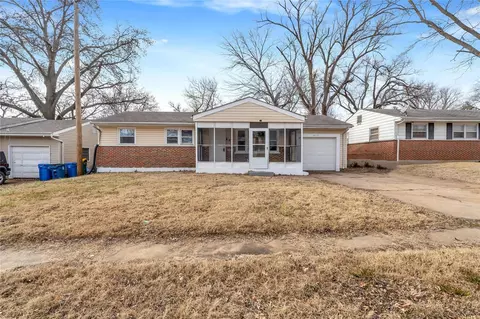 6613 Dunwold Dr, Berkeley, MO 63134