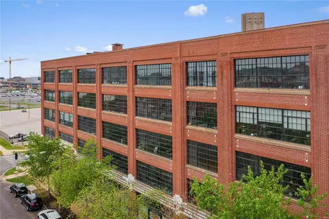 4100 Forest Park Ave #505, Saint Louis, MO 63108