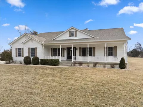 224 Wren Song Ln, Foristell, MO 63348