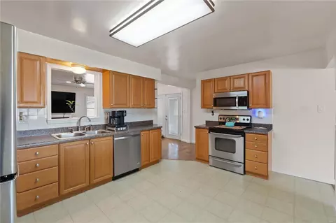 703 Danny Ln, O'fallon, MO 63366 photo 4