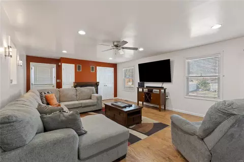 703 Danny Ln, O'fallon, MO 63366 photo 8