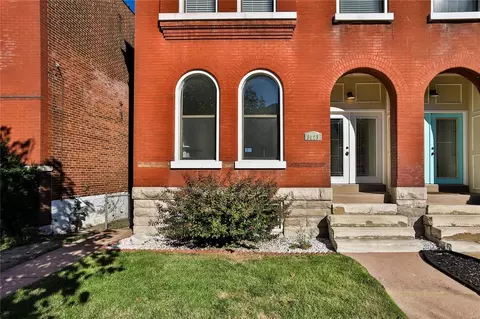 Exterior - 3023 Saint Vincent Ave, Saint Louis, MO 63104 photo 4 of 7