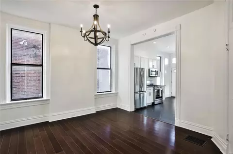 Dining - 3023 Saint Vincent Ave, Saint Louis, MO 63104 photo 1 of 1