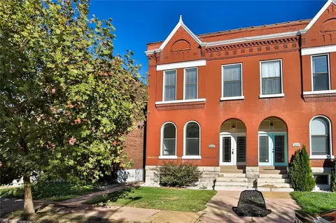 Exterior - 3023 Saint Vincent Ave, Saint Louis, MO 63104 photo 2 of 7