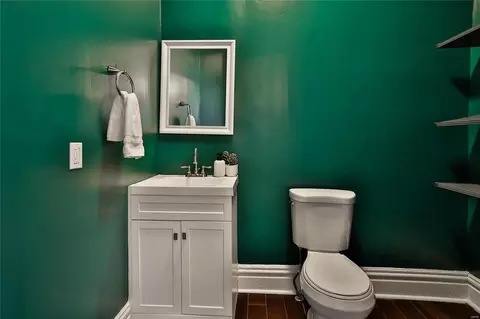 Bath - 3023 Saint Vincent Ave, Saint Louis, MO 63104 photo 1 of 10